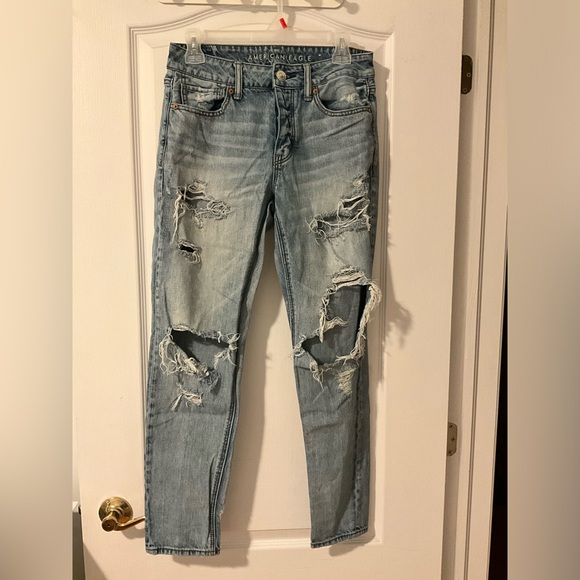 American Eagle Outfitters Denim - American Eagle ripped jeans